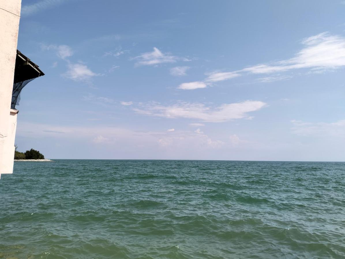Paradise Seaview Homestay Port Dickson Exterior foto